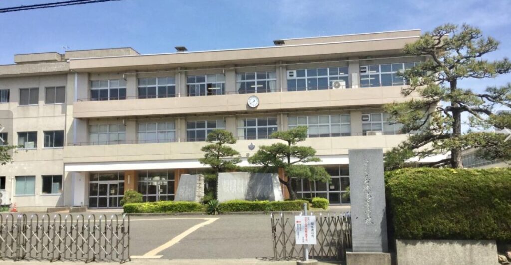 若新雄純の学歴・経歴徹底調査